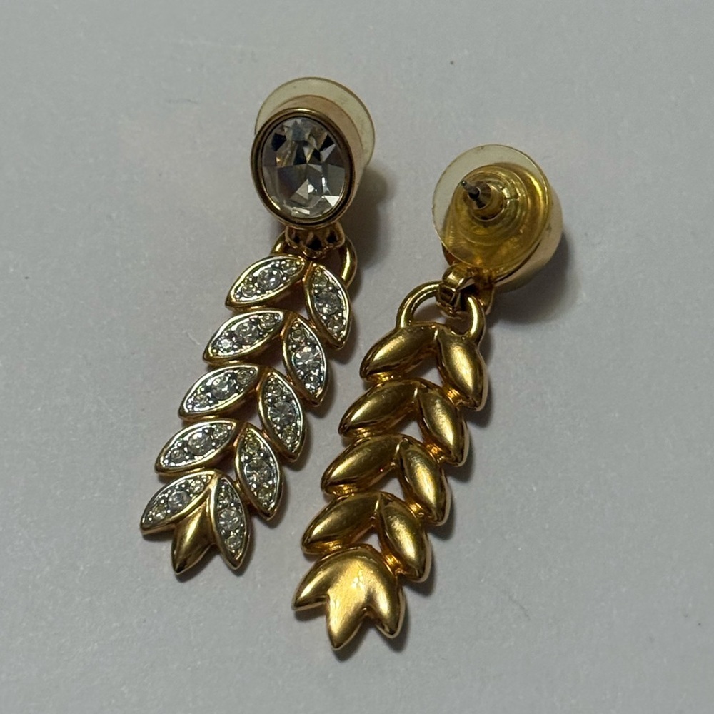 3/$18 Elegant Leaf Earrings - Picture 7 of 8